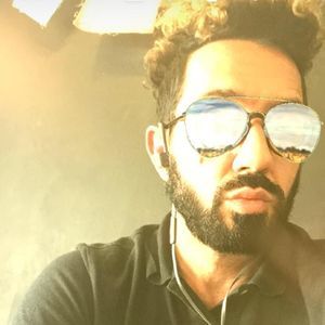 Meet your Posher, Brady